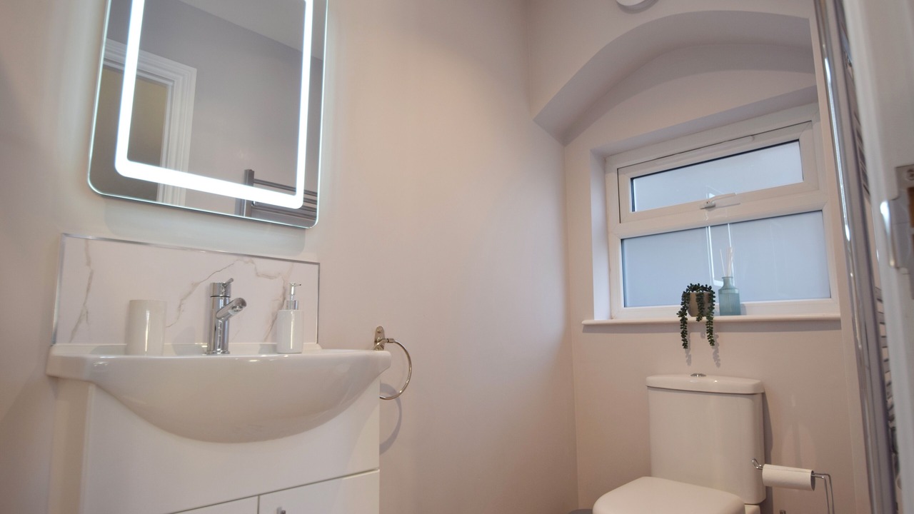 Photo of Bathroom in Eastington