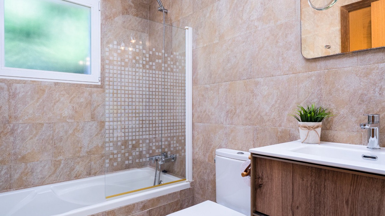 Photo of Bathroom in Pinar del Advocat