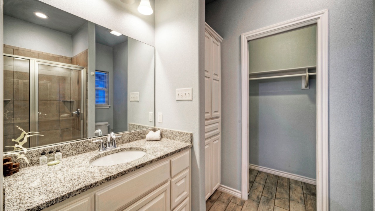 Photo of Bathroom in Flour Bluff