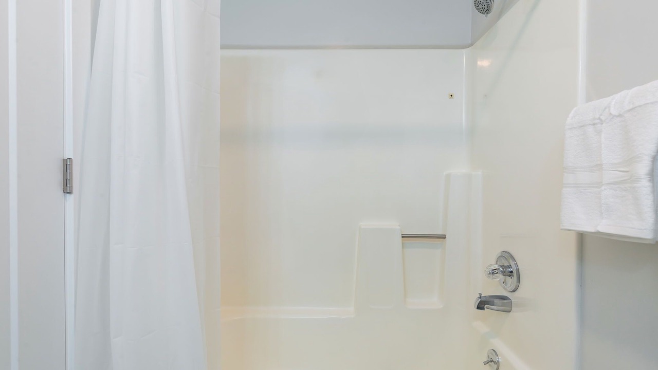 Photo of Bathroom in White Center