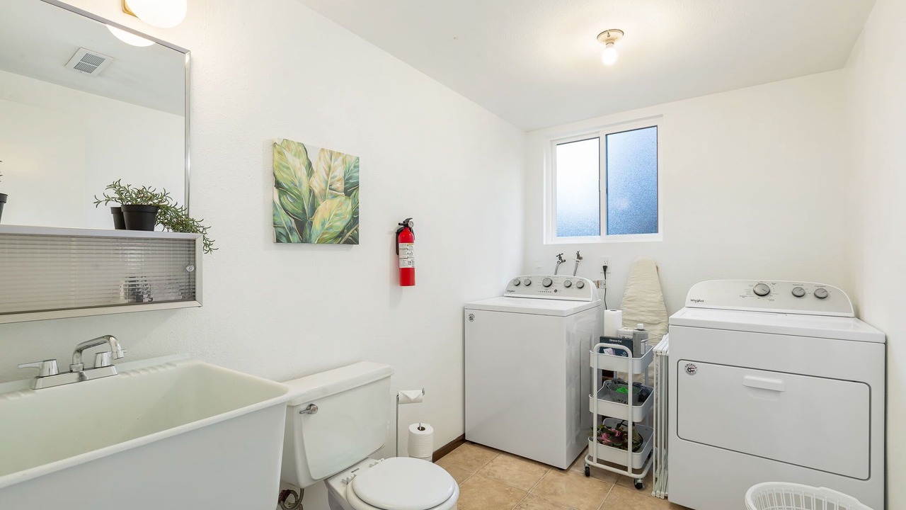 Photo of Bathroom in White Center