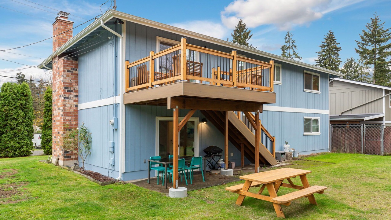 Photo of Bedroom in White Center