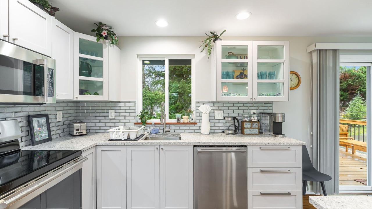 Photo of Others in White Center