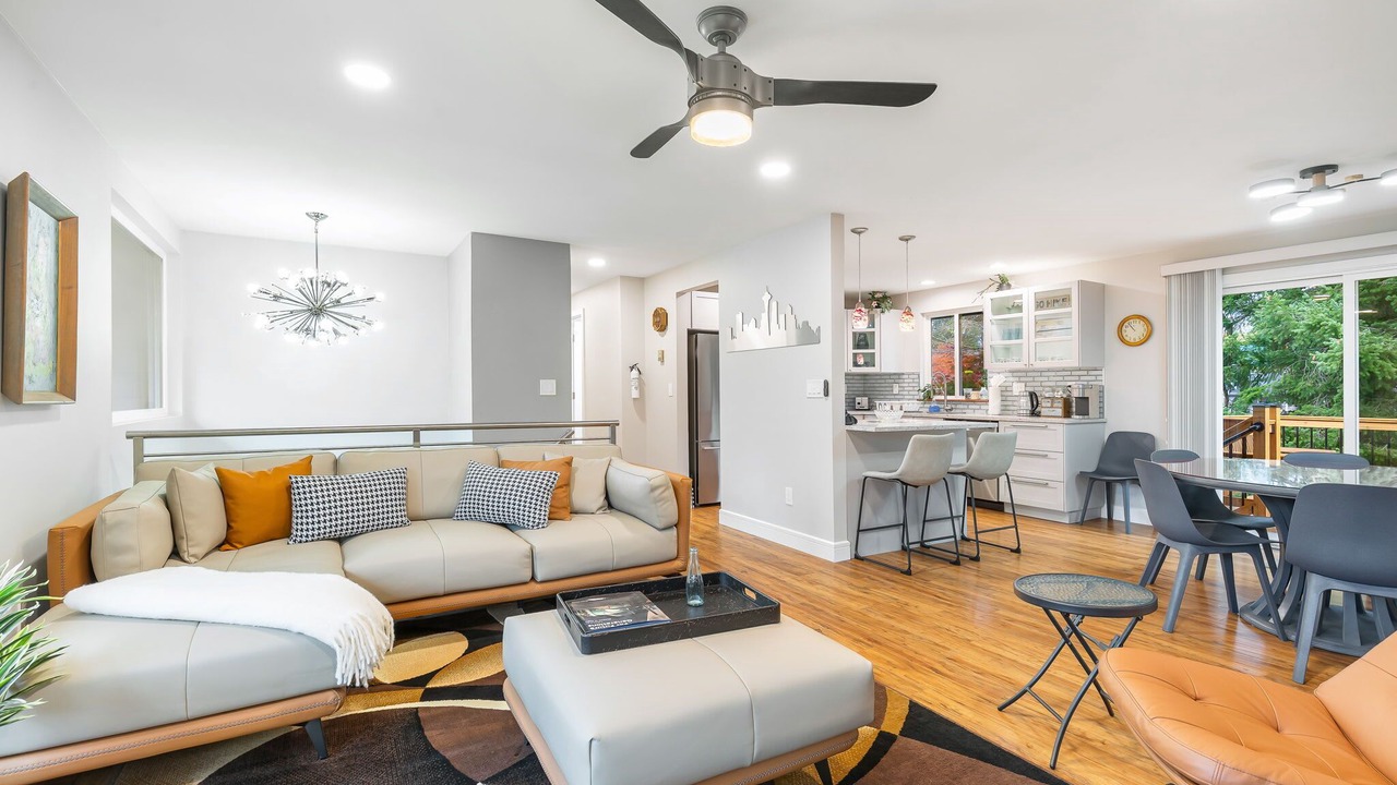 Photo of Bedroom in White Center