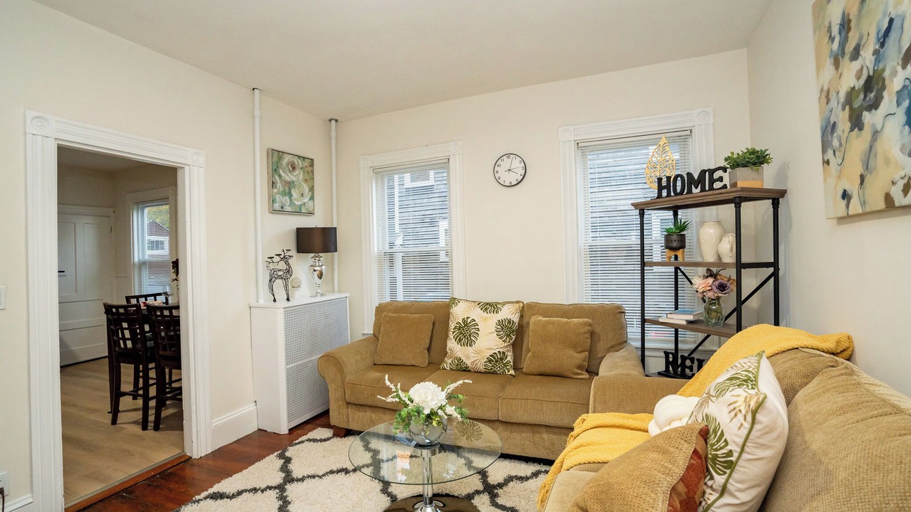 Photo of Livingroom in Milton