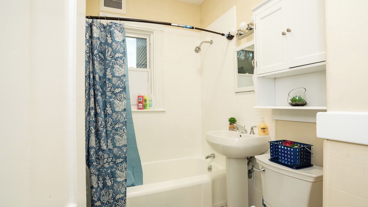 Photo of Bathroom in Milton