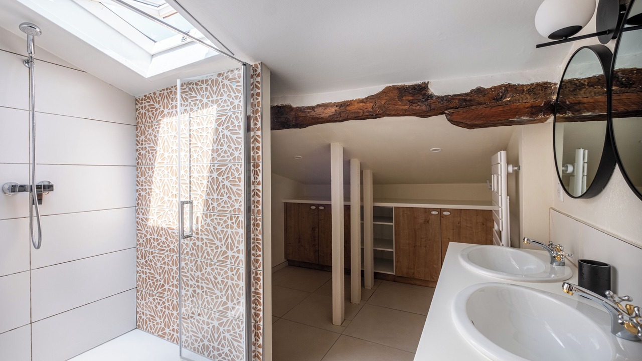 Photo of Bathroom in Montferrand
