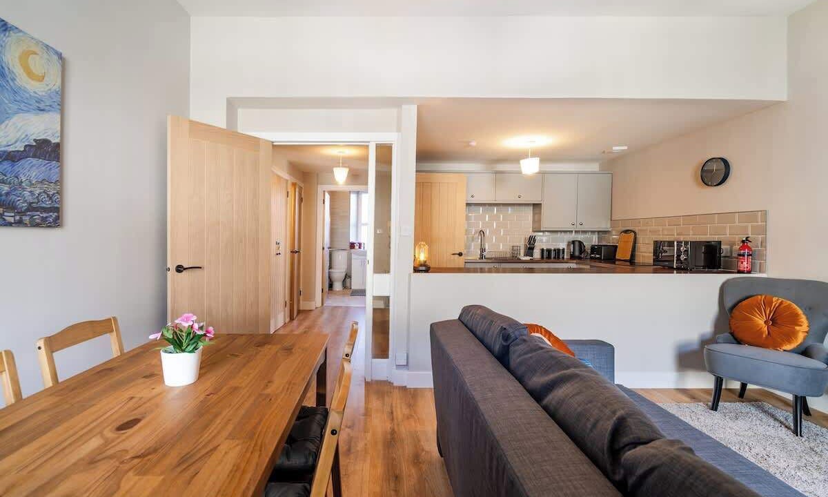 Photo of Others in Paisley