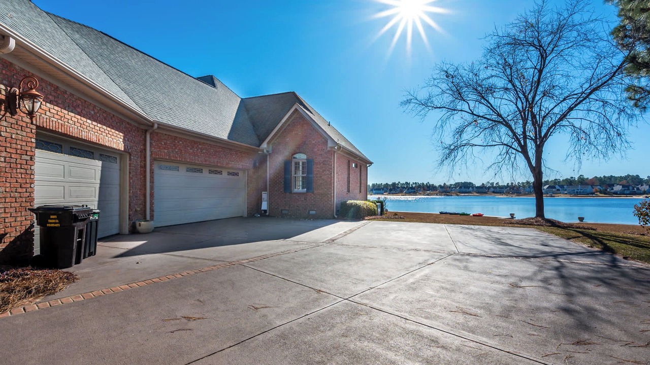 Photo of Outdoor in Olivia