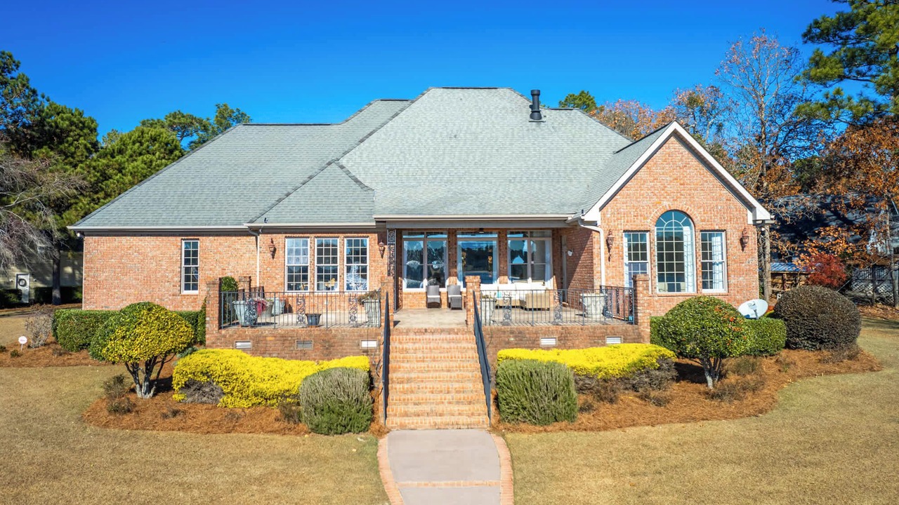 Photo of Outdoor in Olivia