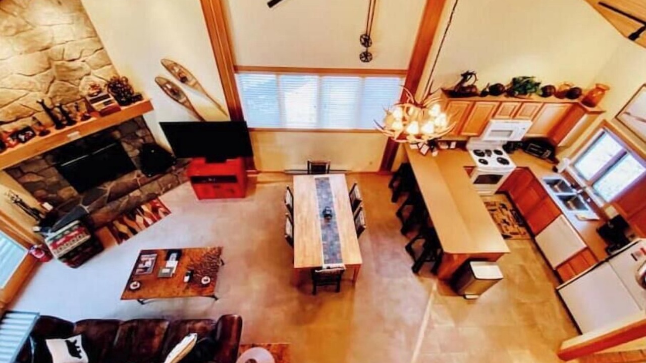 Photo of Livingroom in Big Horn
