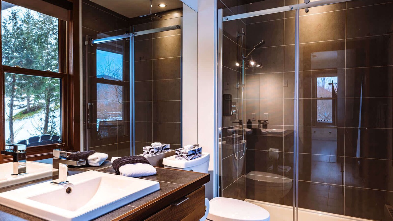 Photo of Bathroom in Lac Superieur Village
