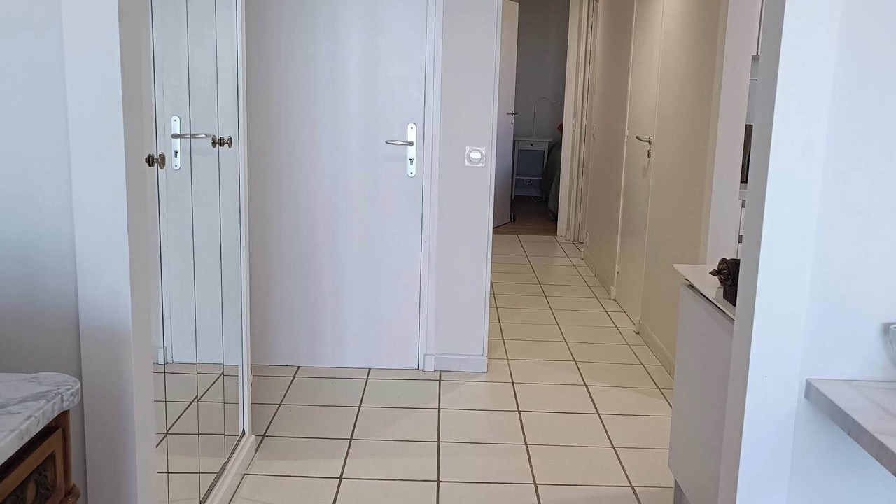 Photo of Others in La Jetee