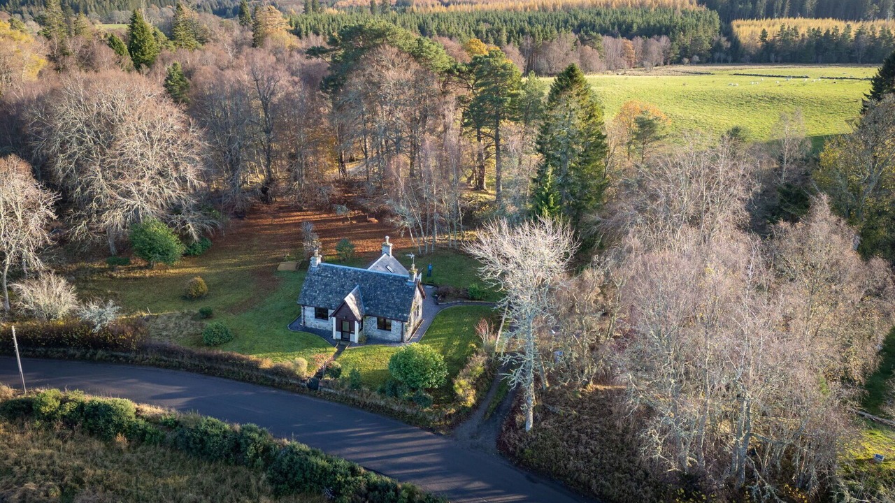 Photo of Outdoor in Inverarnie