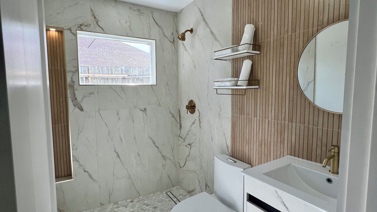 Photo of Bathroom in Oak Creek