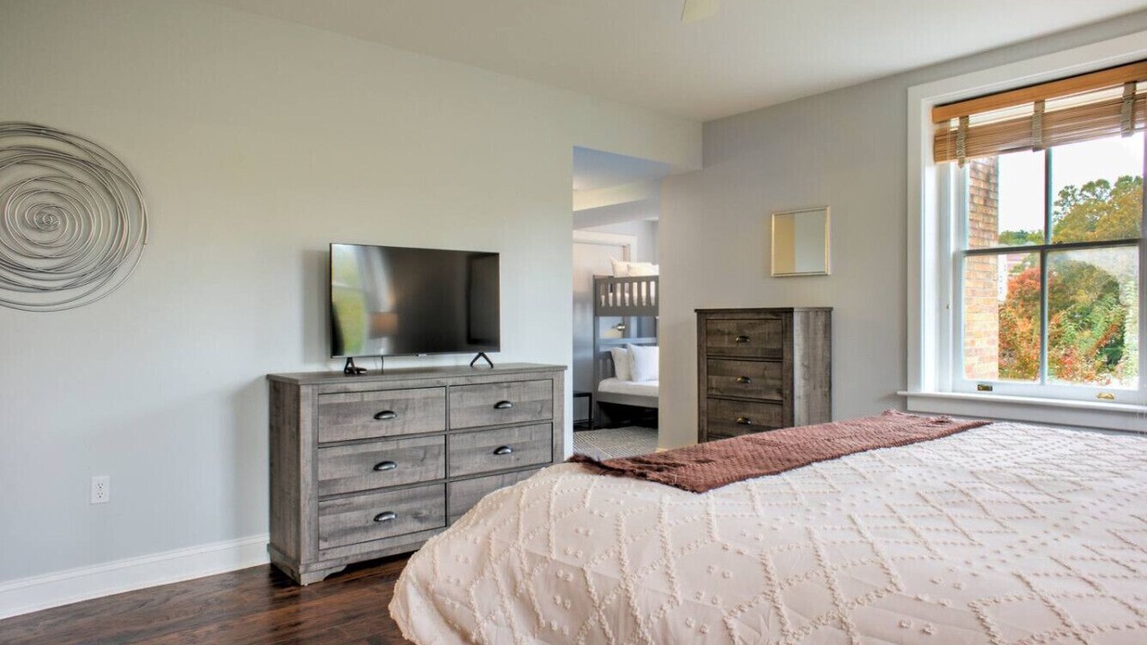 Photo of Bedroom in Asheville