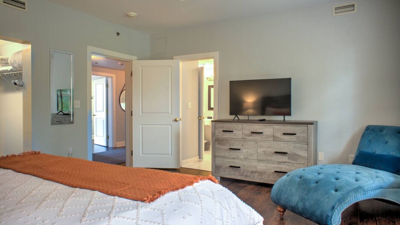 Photo of Bedroom in Asheville