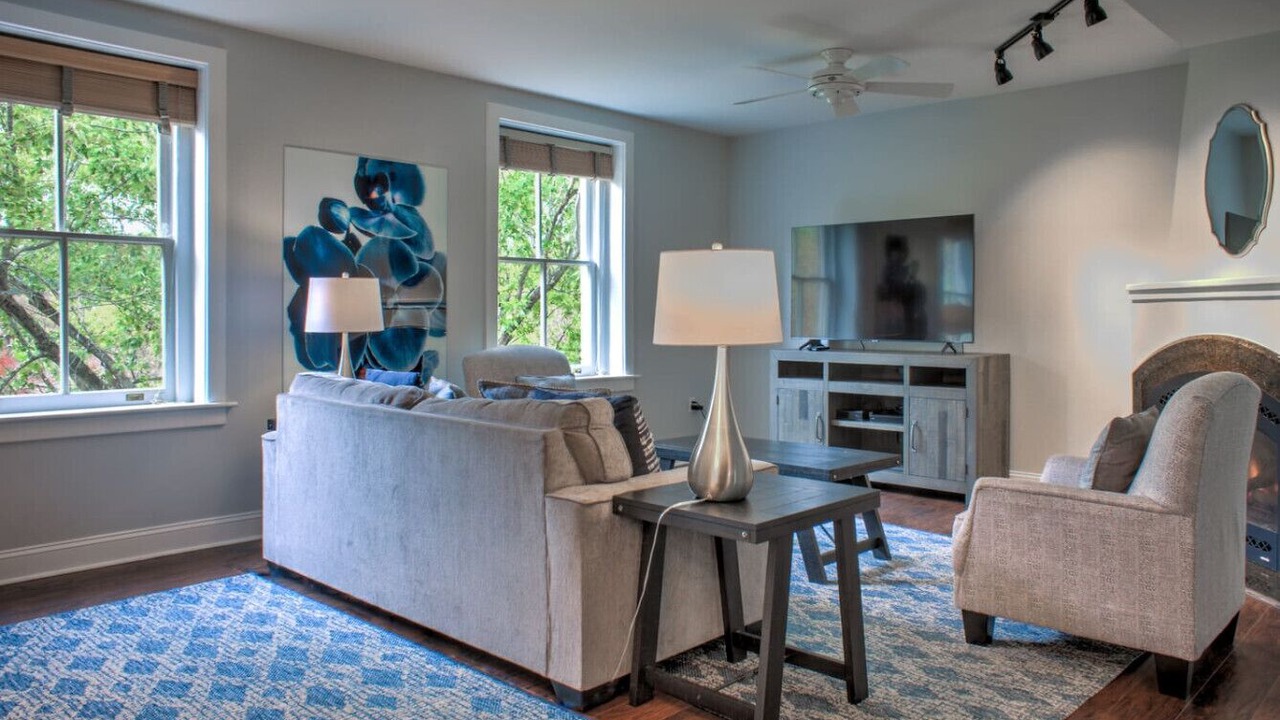 Photo of Livingroom in Asheville