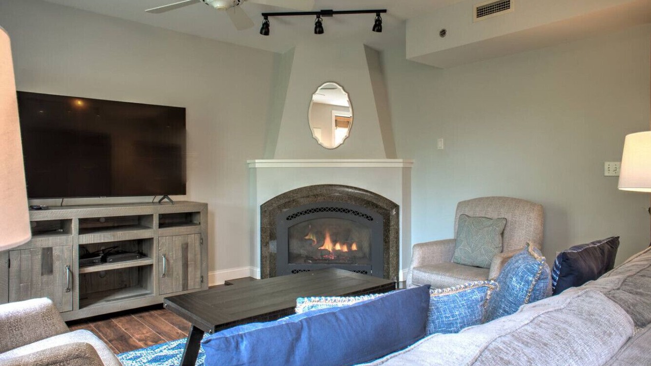 Photo of Livingroom in Asheville