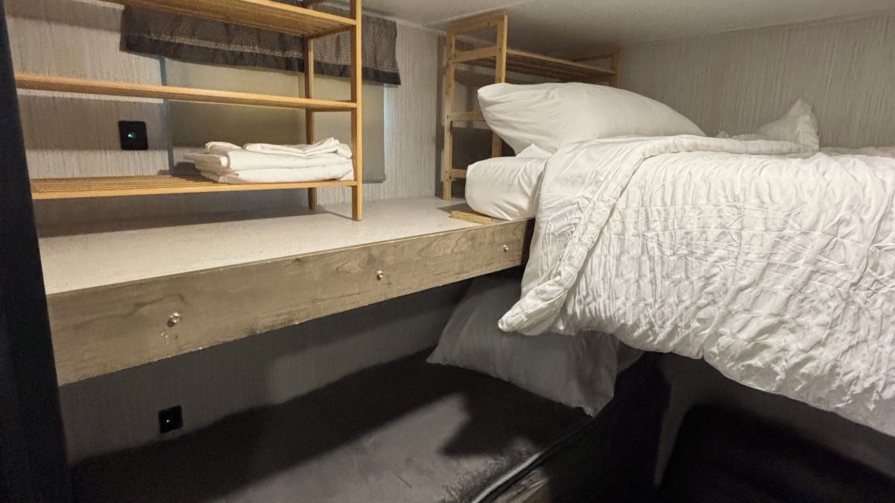 Photo of Bedroom in Pine Grove