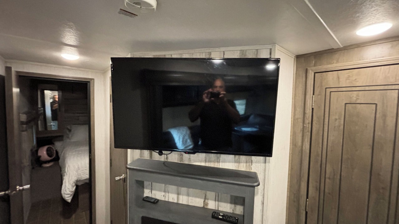 Photo of Bedroom in Pine Grove