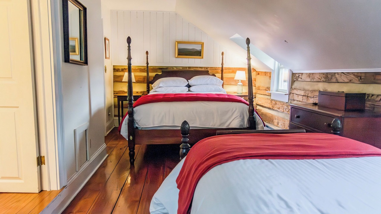 Photo of Bedroom in Warm Springs