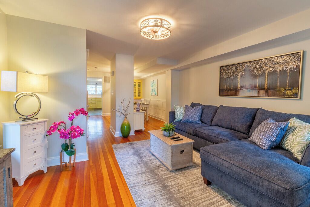 Photo of Livingroom in West Annapolis