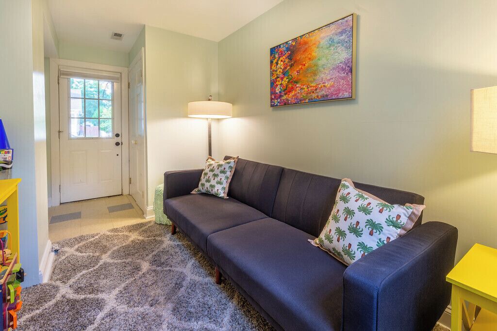Photo of Livingroom in West Annapolis