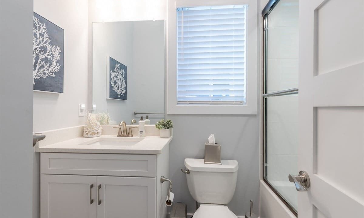 Photo of Bathroom in Caine Woods