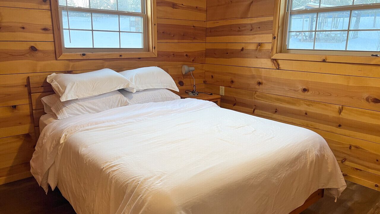 Photo of Bedroom in Daisy