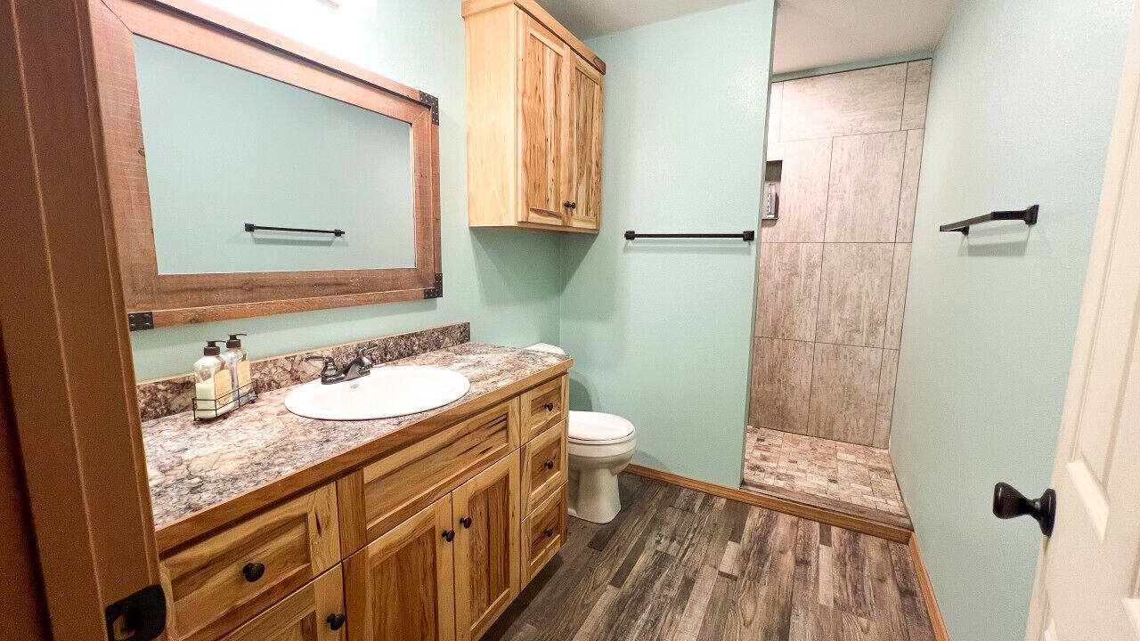 Photo of Bathroom in Daisy