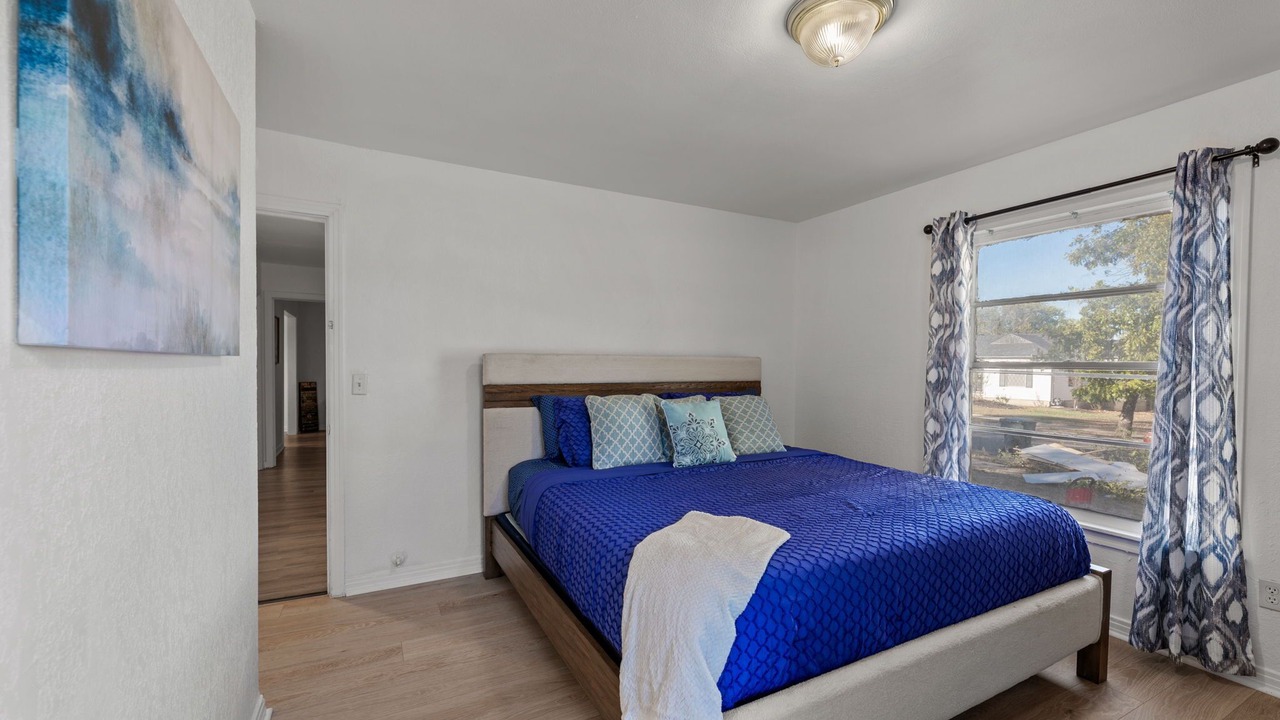 Photo of Bedroom in Mound