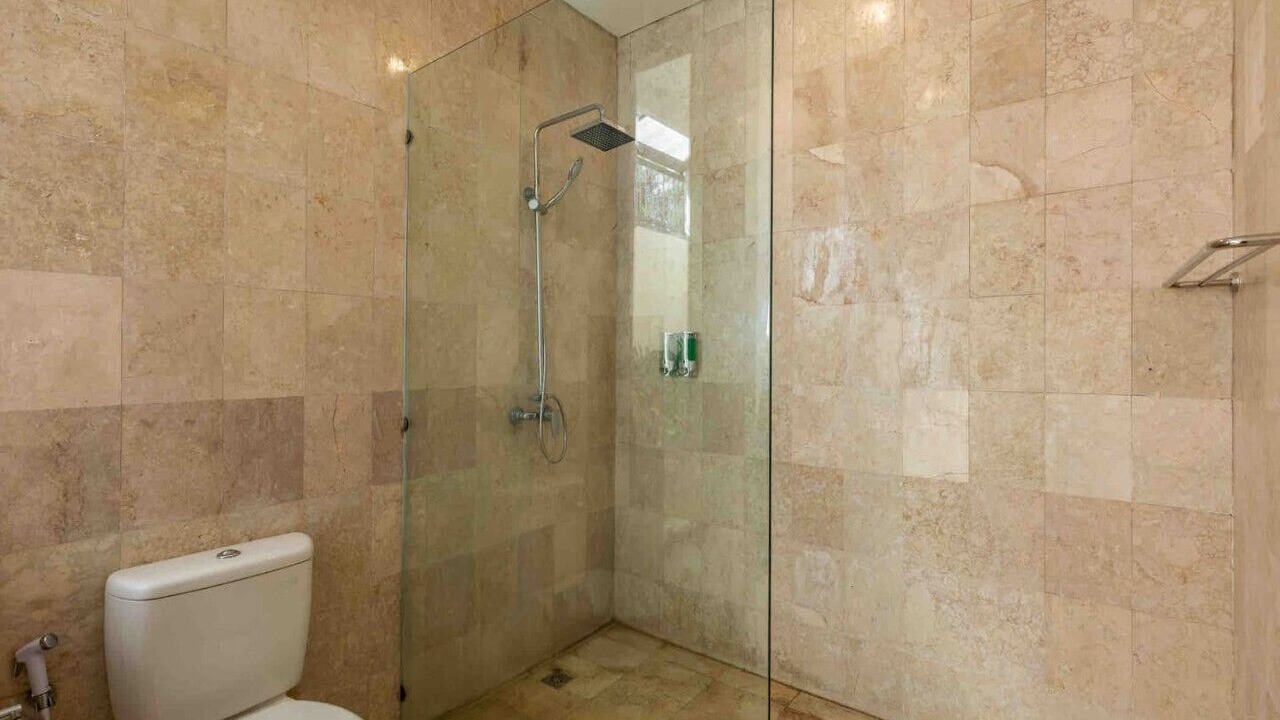 Photo of Bathroom in Sunset Road