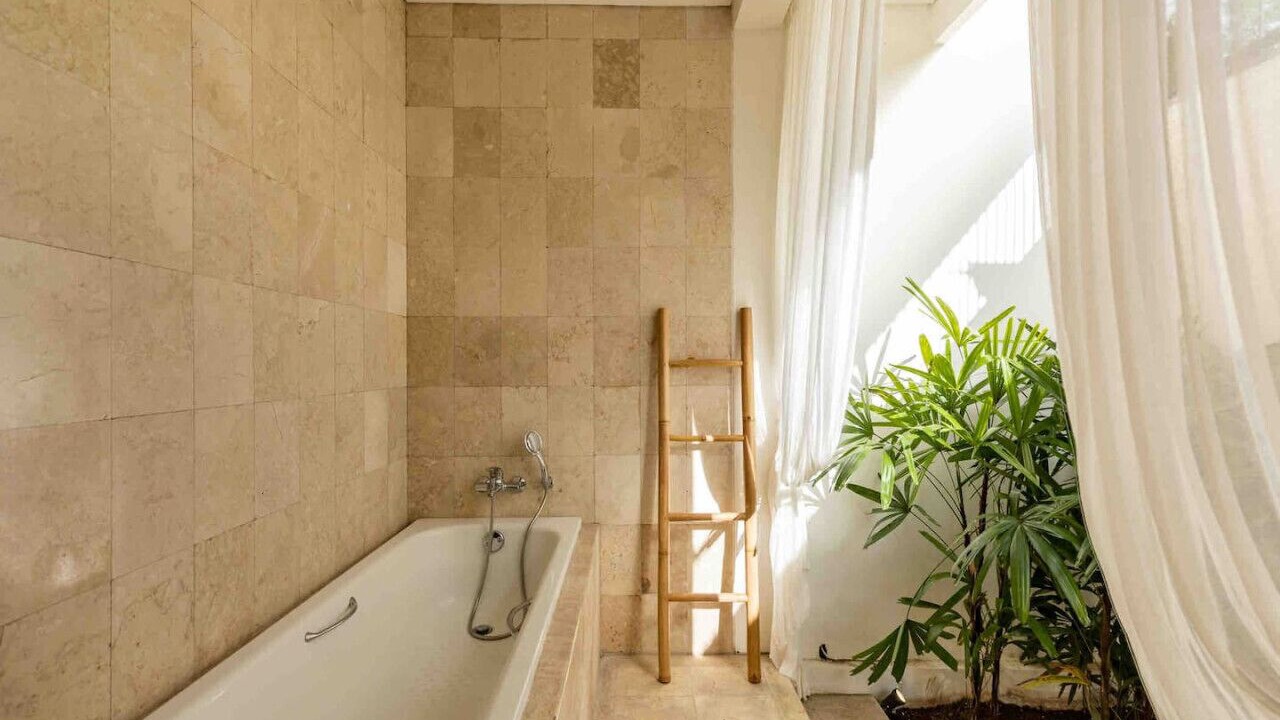 Photo of Bathroom in Sunset Road