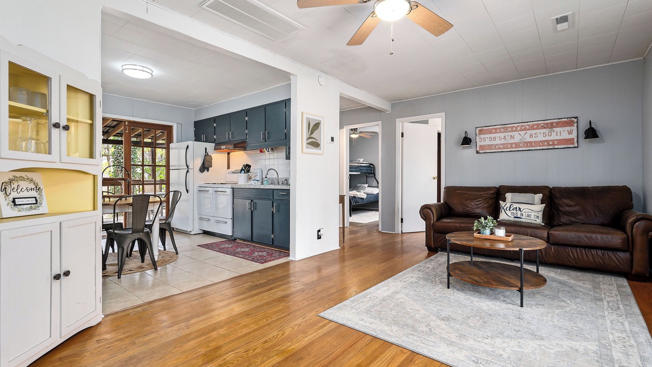 Photo of Livingroom in Smithville