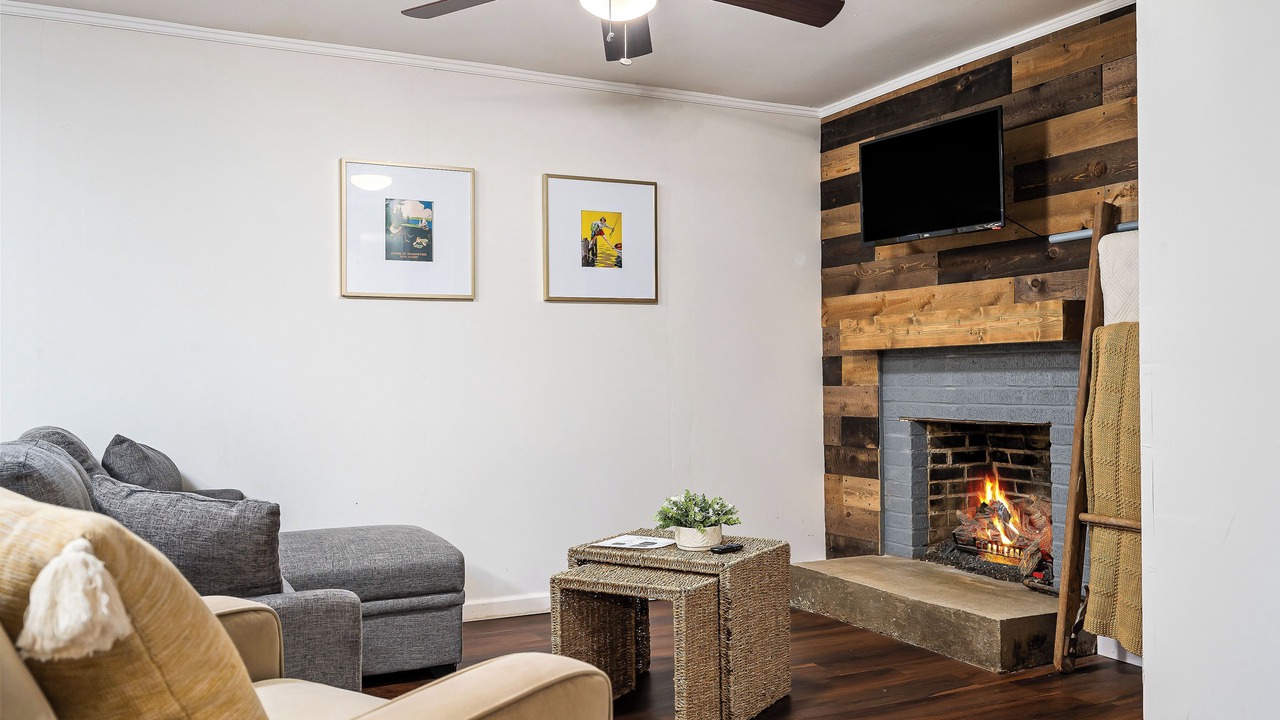 Photo of Livingroom in Smithville