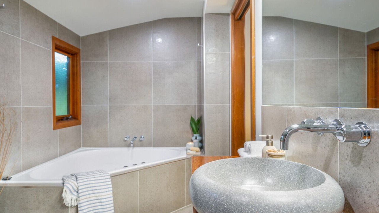 Photo of Bathroom in Skinners Shoot