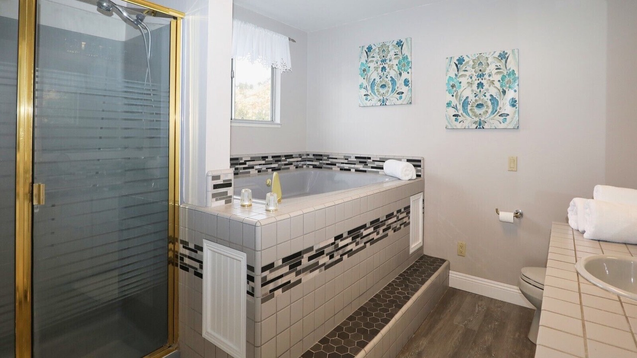 Photo of Bathroom in Clearlake