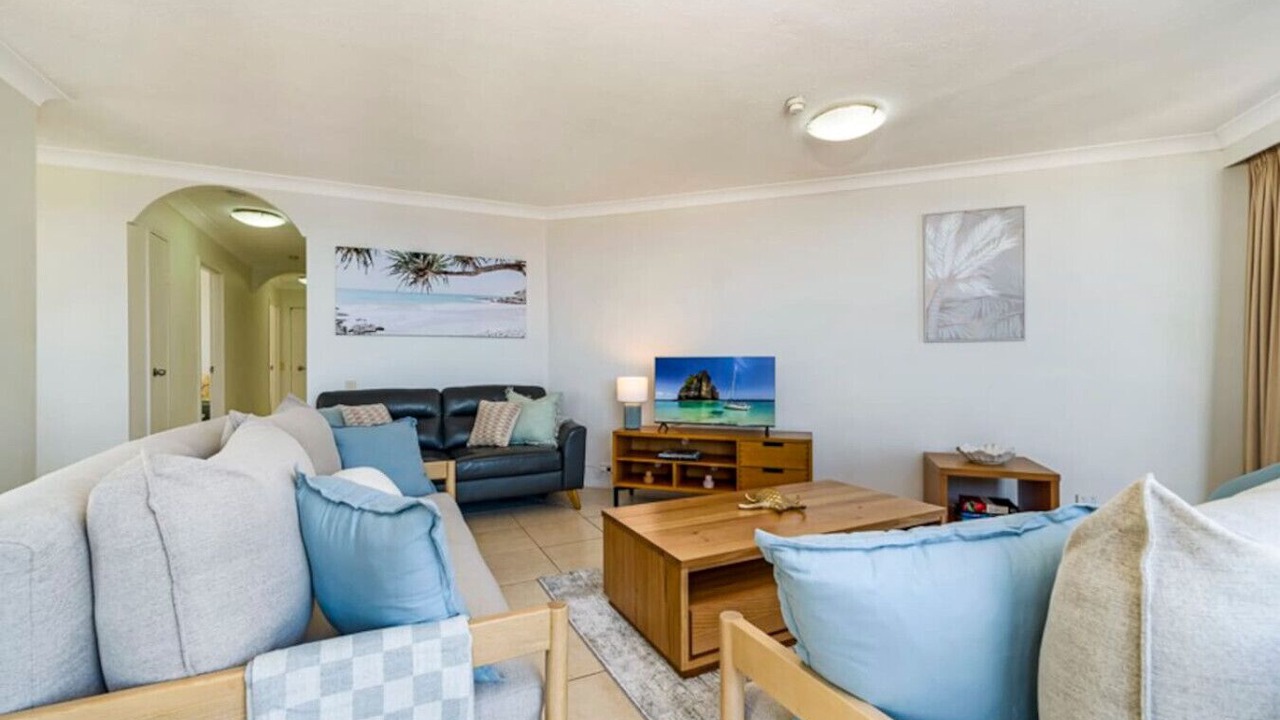 Photo of Livingroom in Main Beach