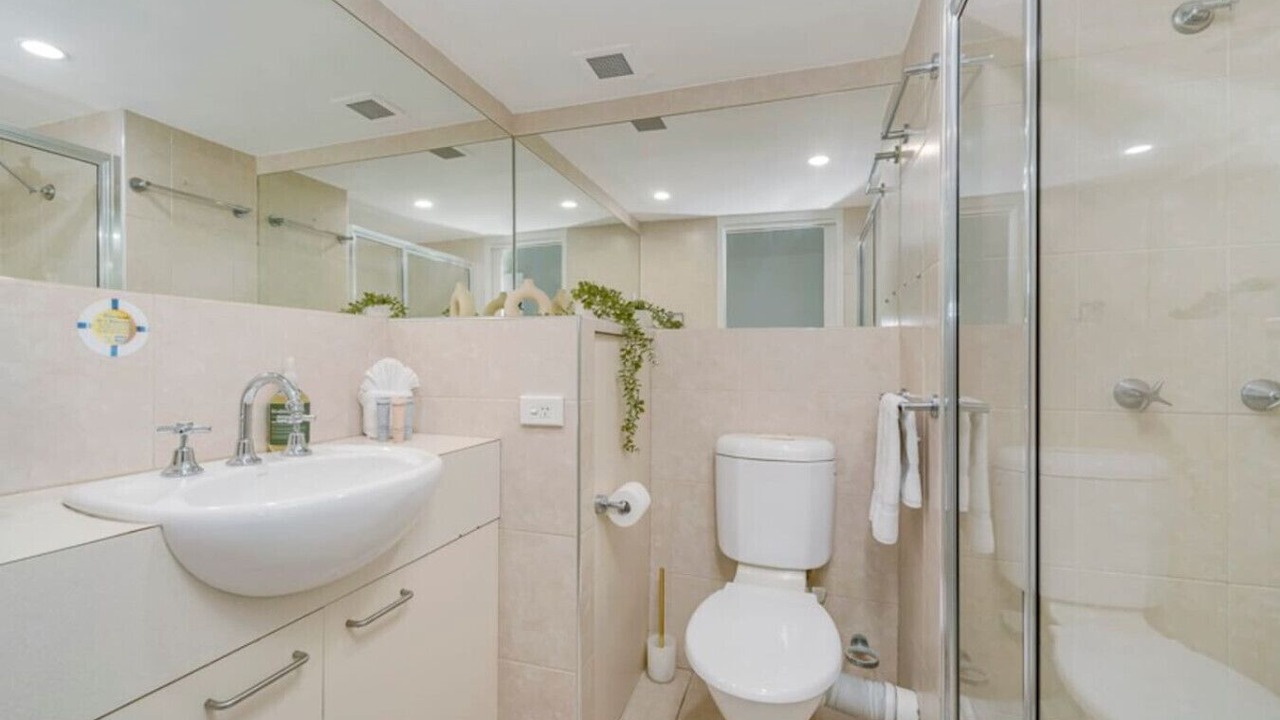 Photo of Bathroom in Main Beach