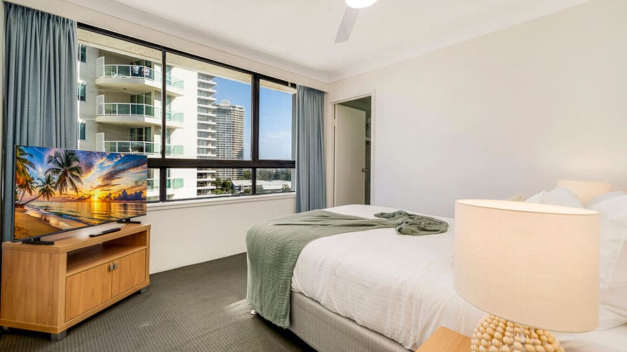 Photo of Bedroom in Main Beach