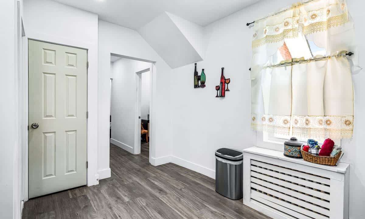 Photo of Others in Delair