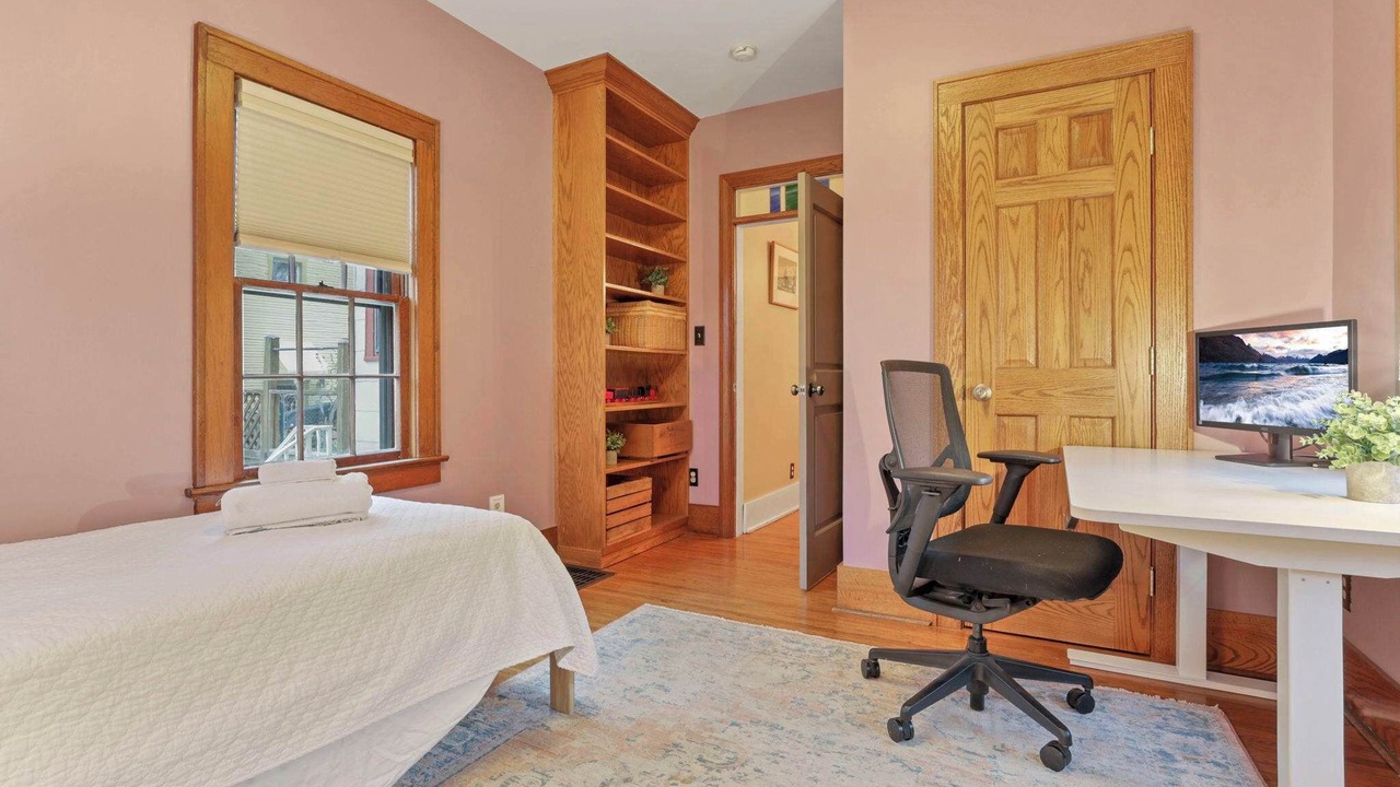 Photo of Bedroom in Clintonville