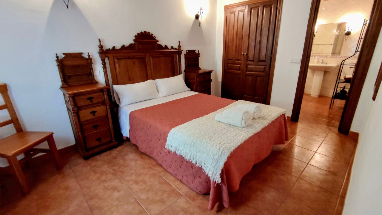 Photo of Bedroom in Alles