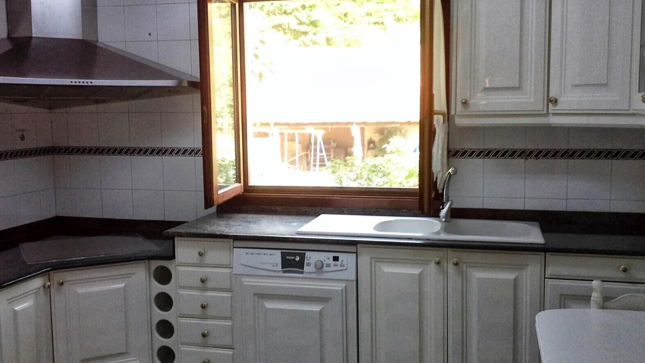 Photo of Kitchen in Penamellera Alta