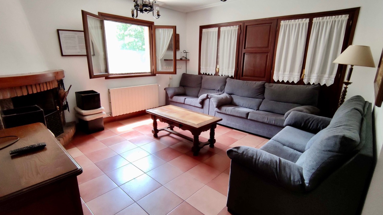 Photo of Livingroom in Penamellera Alta