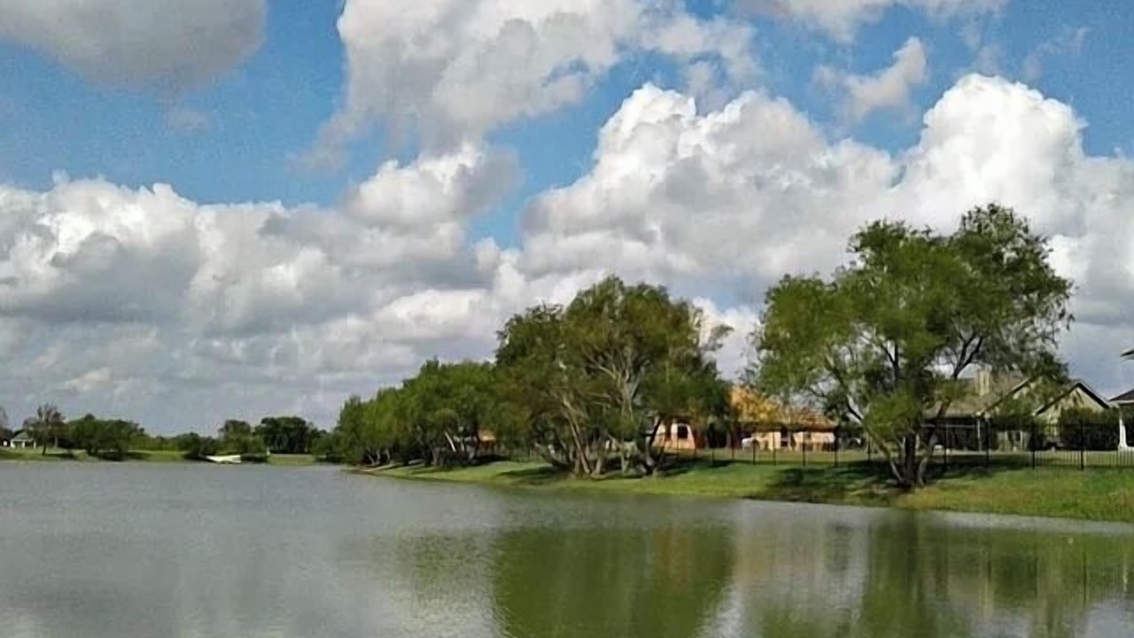 Photo of Others in Lytle
