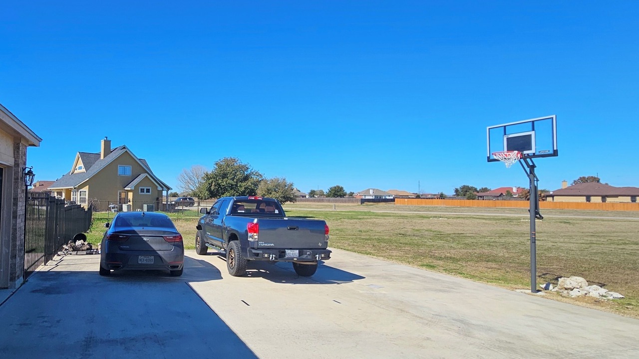 Photo of Outdoor in Lytle