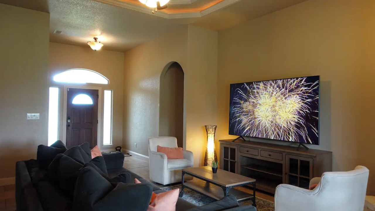Photo of Livingroom in Lytle