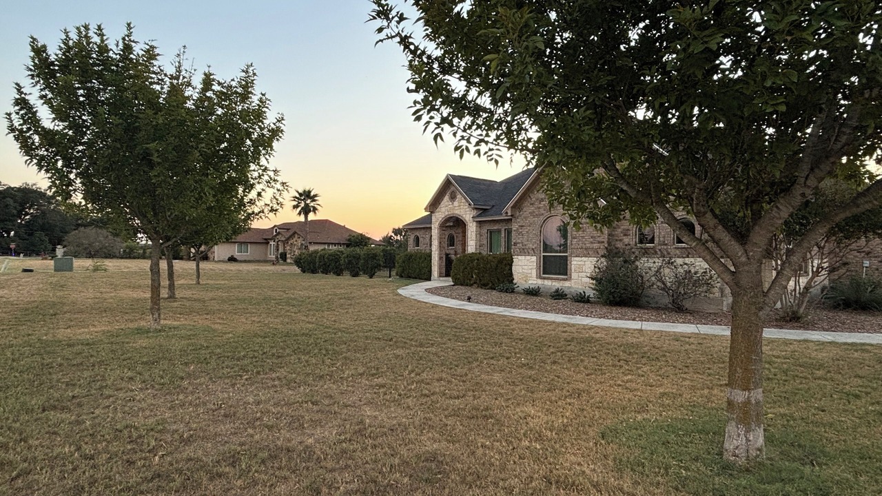Photo of Outdoor in Lytle